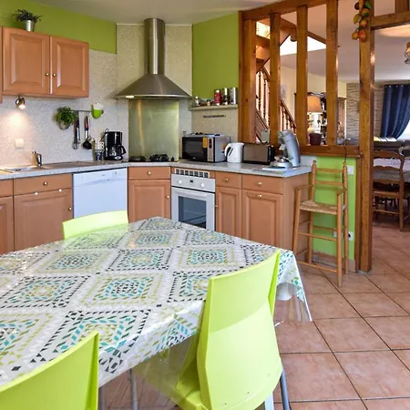 Holiday home Awesome In Criquetot-lesneval With Kitchen Criquetot-l'Esneval